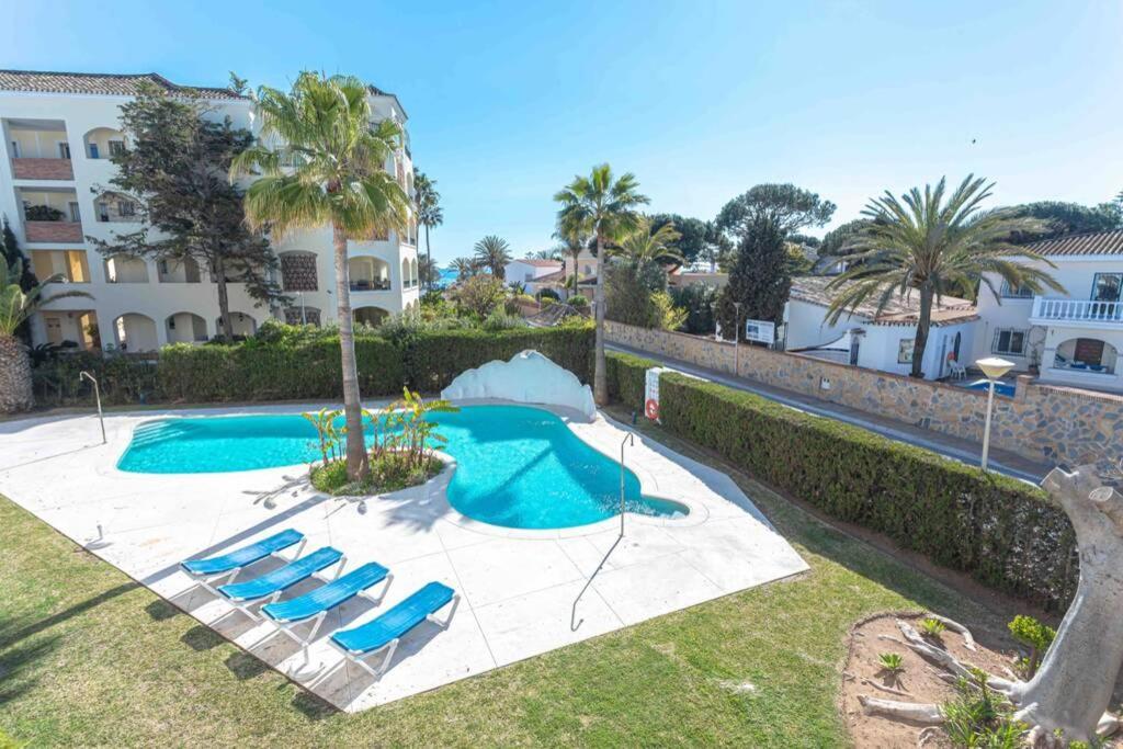Brigth Apartment/2bed/2bath/100m Beach/sea Views * Marbellac