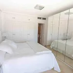 Brigth Apartment/2Bed/2Bath/100M Beach/Sea Views