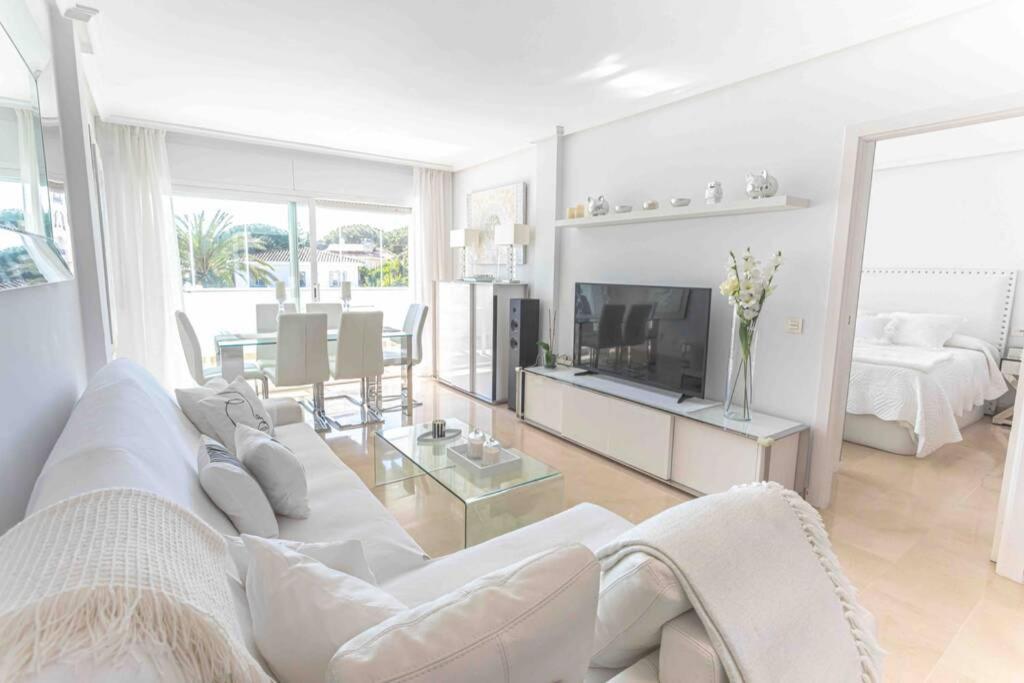 Apartamento Brigth Apartment/2bed/2bath/100m Beach/sea Views Marbella
